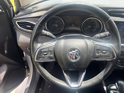 Used 2021 Buick Encore GX Essence w/ Experience Buick Package FWD image 10