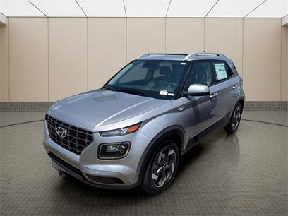 New 2025 Hyundai Venue SEL