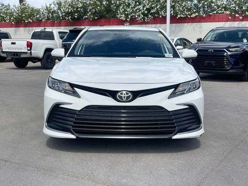 Used 2021 Toyota Camry LE w/ Carpet Mat Package (TMS) image 2