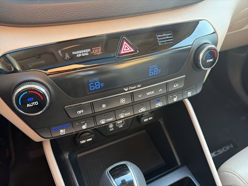 Used 2016 Hyundai Tucson Limited w/ Option Group 03 image 19