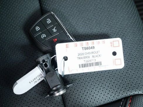 New 2026 Chevrolet Traverse Z71 w/ LPO, Floor Liner Package image 36