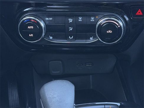 Used 2025 Chevrolet Trax ACTIV w/ Driver Confidence Package image 19