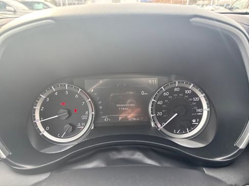 Used 2024 Toyota Highlander XLE image 22