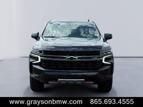 Used 2022 Chevrolet Tahoe Z71 w/ Luxury Package AWD/4WD image 8