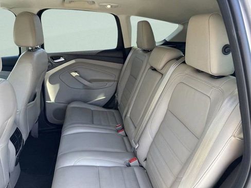 Used 2017 Ford Escape Titanium image 19