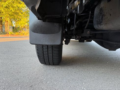 Used 2017 RAM 2500 Tradesman w/ Chrome Appearance Group image 75