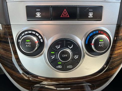 Used 2012 Hyundai Santa Fe GLS AWD/4WD image 18