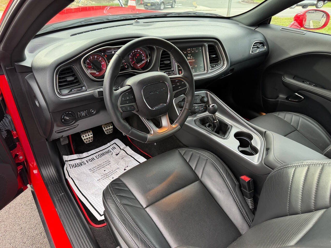 Used 2015 Dodge Challenger SRT Hellcat RWD image 12