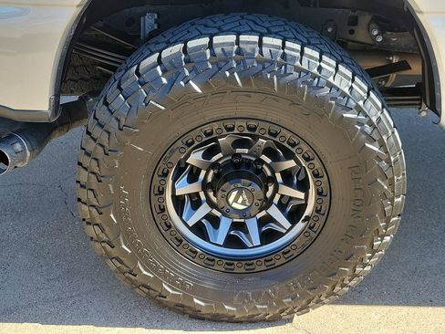 Used 2024 Ford F250 Platinum image 34