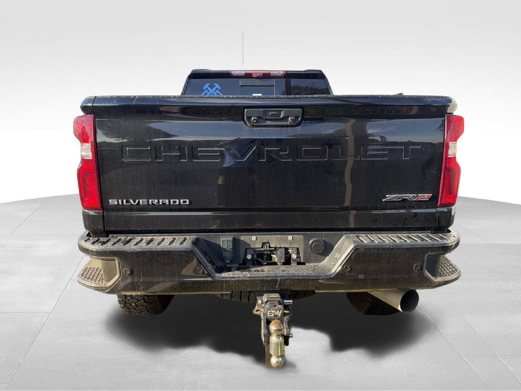 Used 2024 Chevrolet Silverado 2500 ZR2 w/ Technology Package AWD/4WD image 5