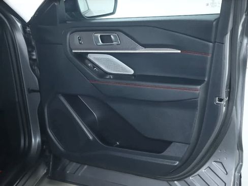 Used 2025 Ford Explorer ST w/ Sun And Sound Package AWD/4WD image 36