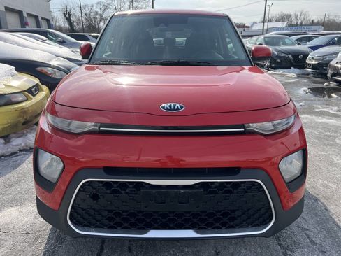 Used 2020 Kia Soul S image 2