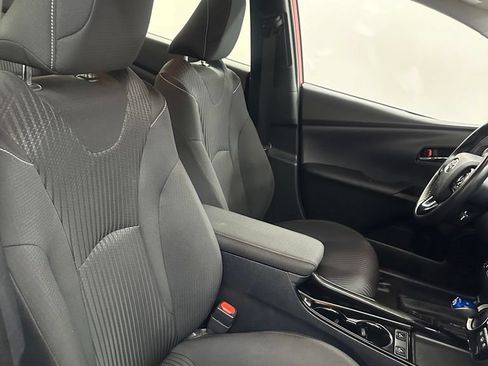 Used 2021 Toyota Prius Prime LE FWD image 31