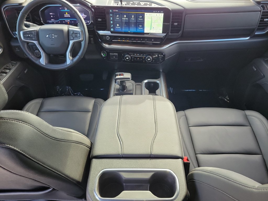 Used 2025 Chevrolet Silverado 1500 RST AWD/4WD image 9