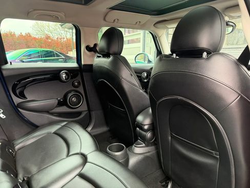 Used 2015 MINI Cooper S image 23