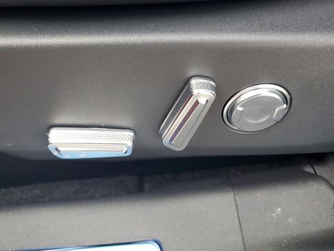 New 2026 Lincoln Nautilus Reserve w/ Jet Appearance Package image 12