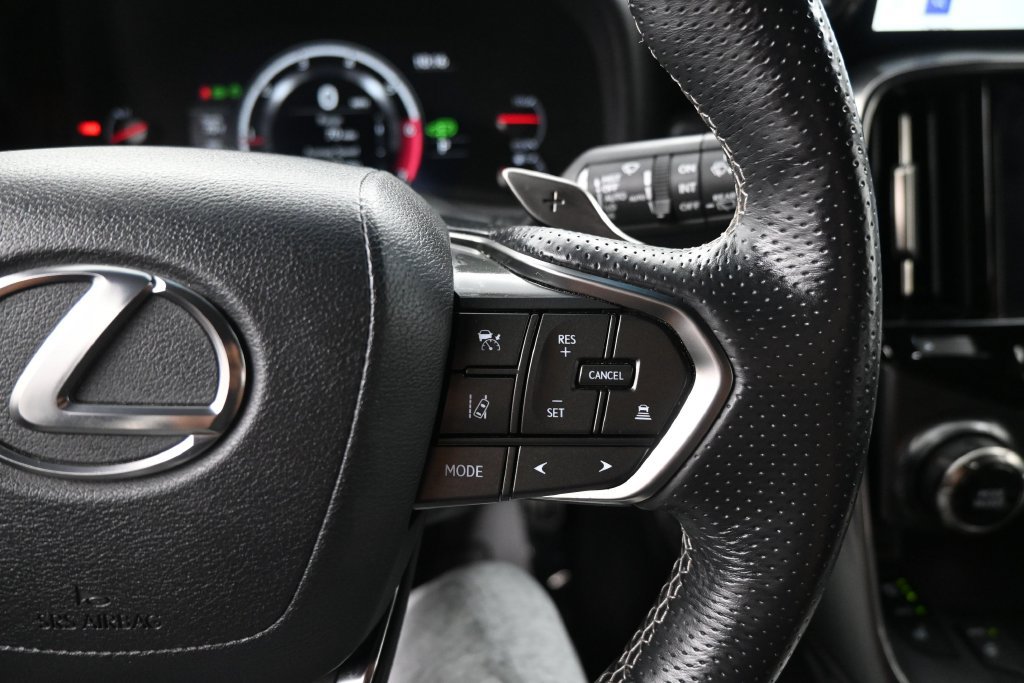 Used 2024 Lexus LX 600 F Sport AWD/4WD image 16