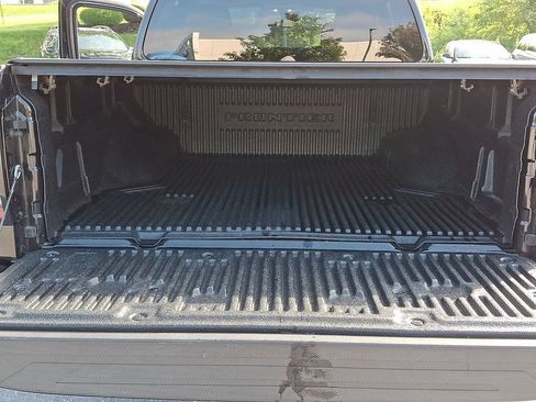 Used 2023 Nissan Frontier SV AWD/4WD image 28