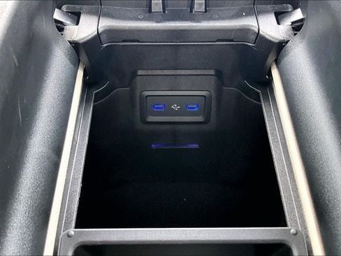 Used 2026 Mercedes-Benz GLC 300 4MATIC image 19