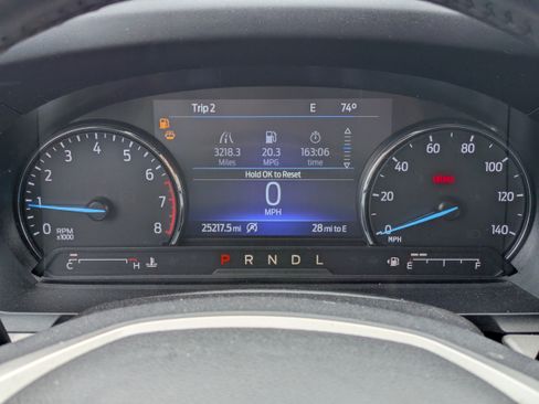 Used 2023 Ford Explorer XLT AWD/4WD image 19
