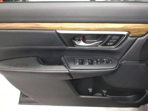 Used 2018 Honda CR-V Touring image 24