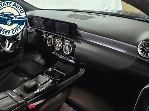Used 2021 Mercedes-Benz A 220 image 33
