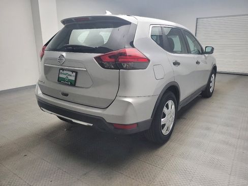 Used 2017 Nissan Rogue S FWD image 9