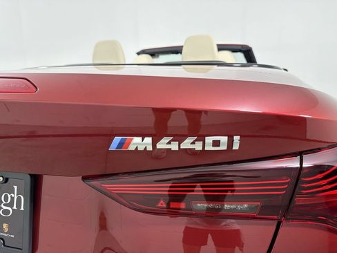 Used 2025 BMW 440i xDrive Convertible w/ Premium Package AWD/4WD image 18
