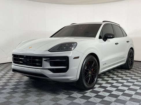 Certified 2026 Porsche Cayenne GTS AWD/4WD image 1