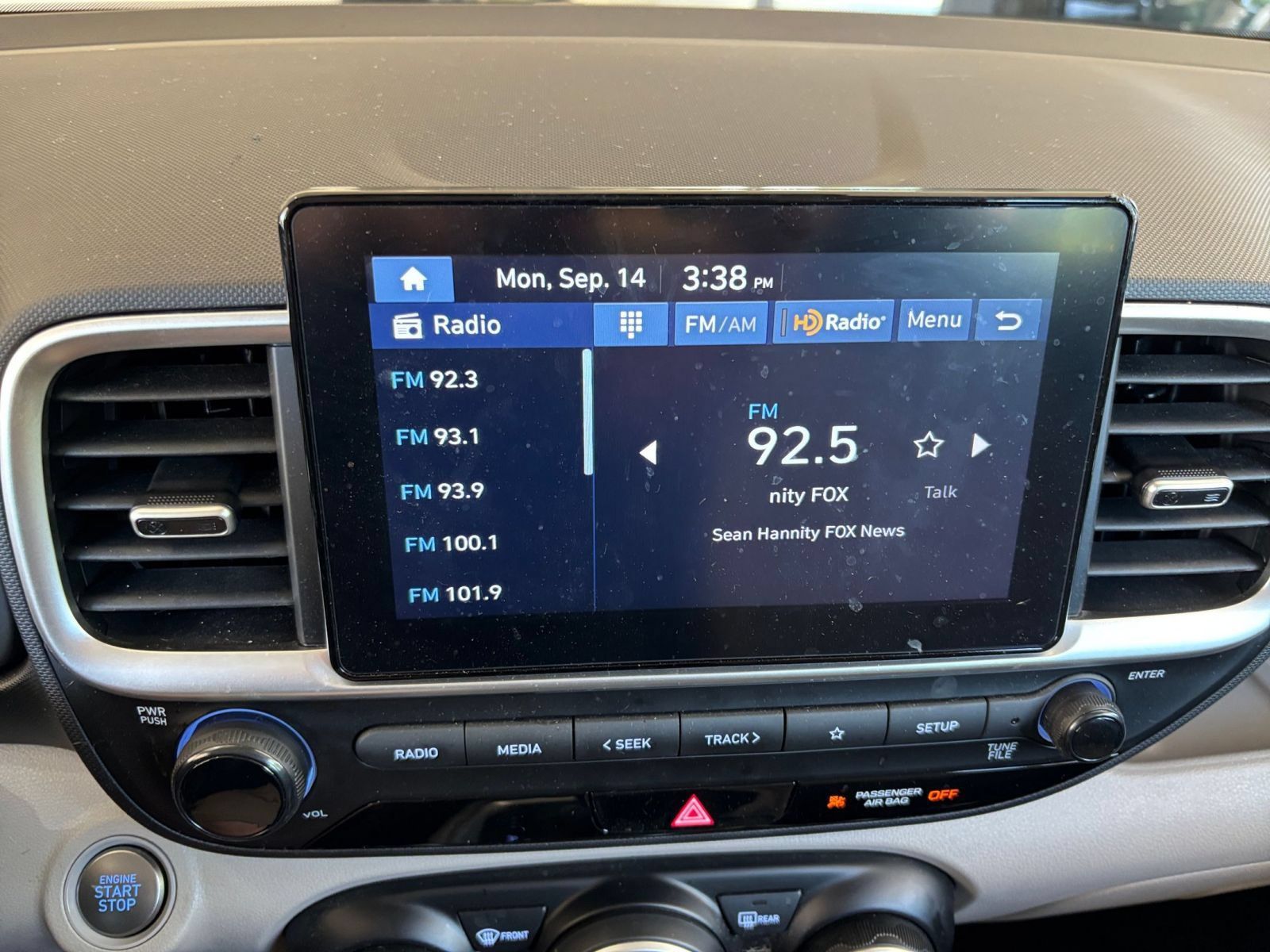Used 2026 Hyundai Venue SEL FWD image 19