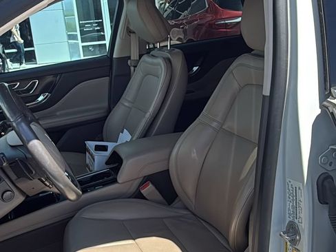 Used 2020 Lincoln Corsair Reserve FWD image 10