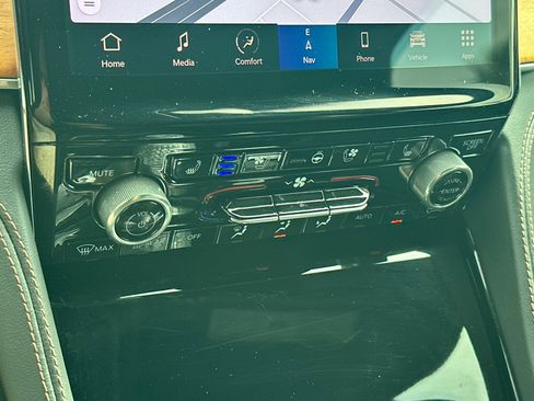 Used 2022 Jeep Grand Cherokee Summit image 25