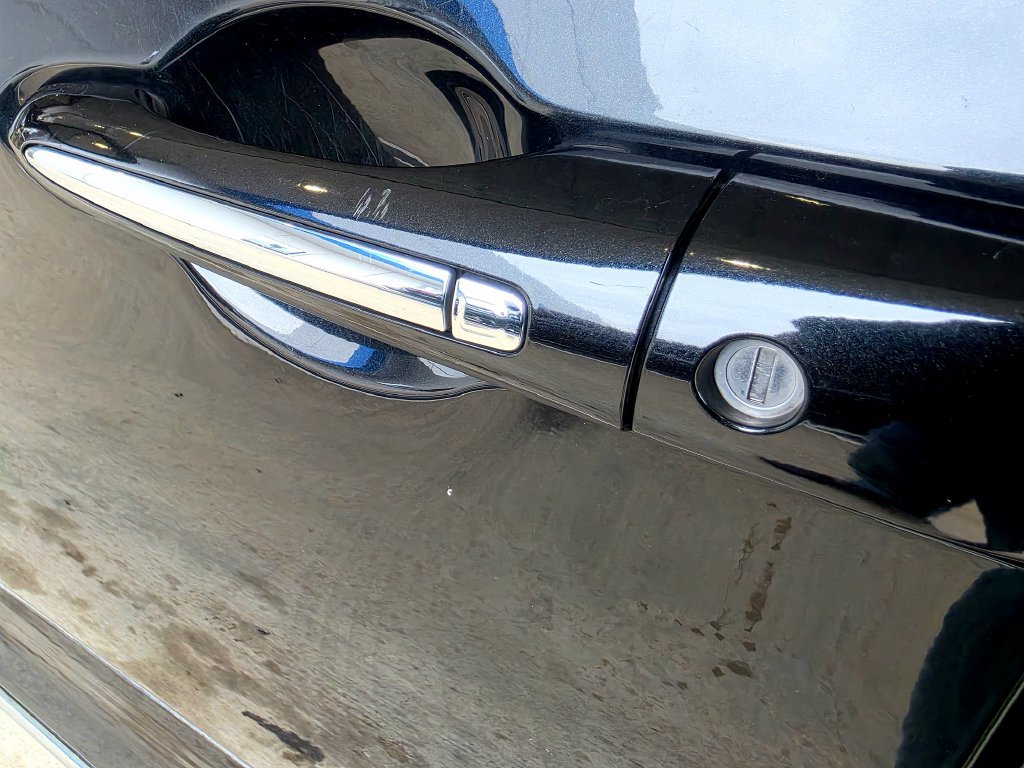 Used 2023 Chrysler Pacifica Limited FWD image 17