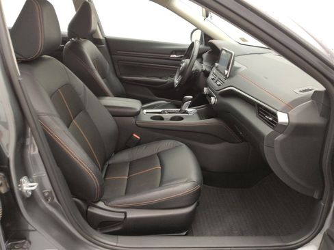 Used 2022 Nissan Altima 2.5 SR image 21