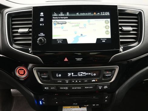 Used 2021 Honda Pilot Elite image 22