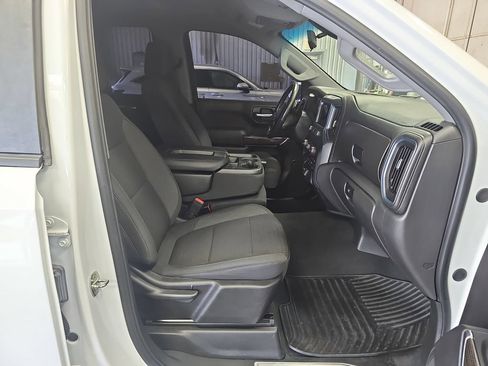 Used 2021 Chevrolet Silverado 1500 LT RWD image 10
