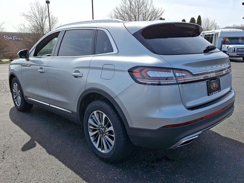 Used 2022 Lincoln Nautilus Reserve w/ Luxury Package AWD/4WD image 22
