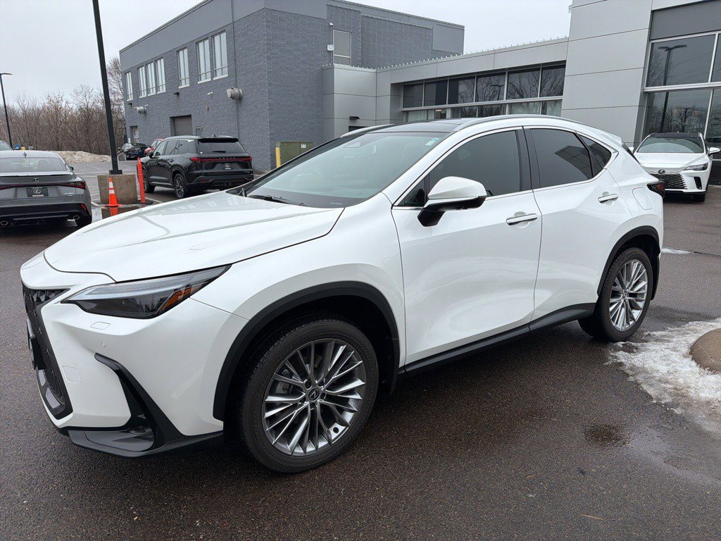 Used 2024 Lexus NX 350 AWD w/ Vision Package image 2