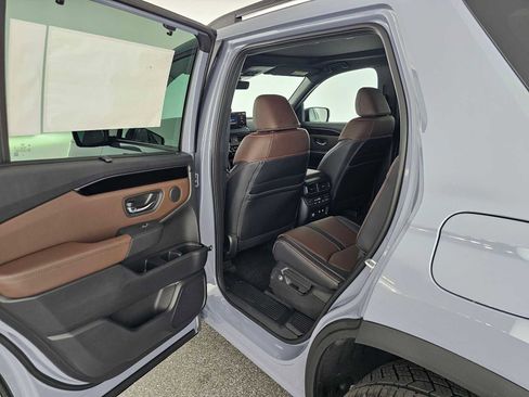 New 2026 Honda Pilot TrailSport image 17