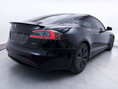 Used 2022 Tesla Model S Plaid image 15