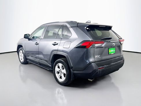 Used 2021 Toyota RAV4 XLE w/ Convenience Package image 7