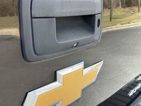 Used 2019 Chevrolet Silverado 1500 LT w/ All Star Edition image 11