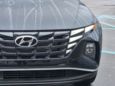 Certified 2023 Hyundai Tucson SE image 9