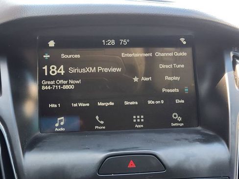 Used 2018 Ford Focus SEL image 16