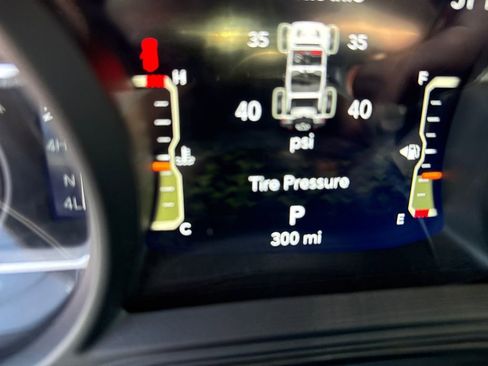 Used 2025 Jeep Wrangler Sport S image 20