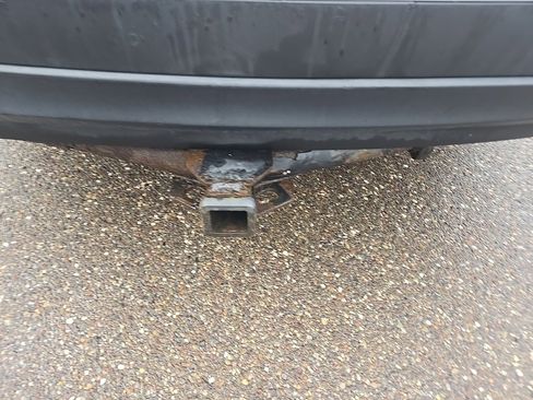 Used 2012 Toyota Highlander SE w/ Tow Pkg image 38