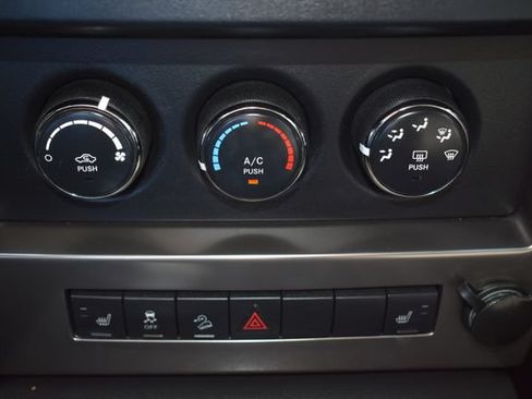 Used 2012 Jeep Liberty Sport AWD/4WD image 25