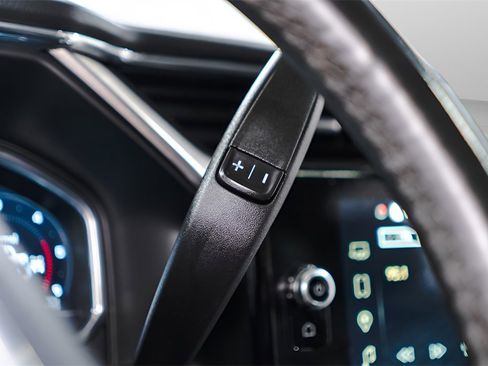 Used 2024 GMC Sierra 3500 Denali image 22