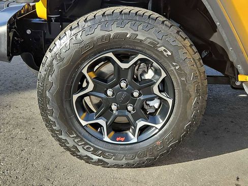 Used 2021 Jeep Wrangler Sport S image 13