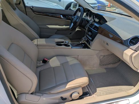 Used 2015 Mercedes-Benz C 250 Coupe image 10